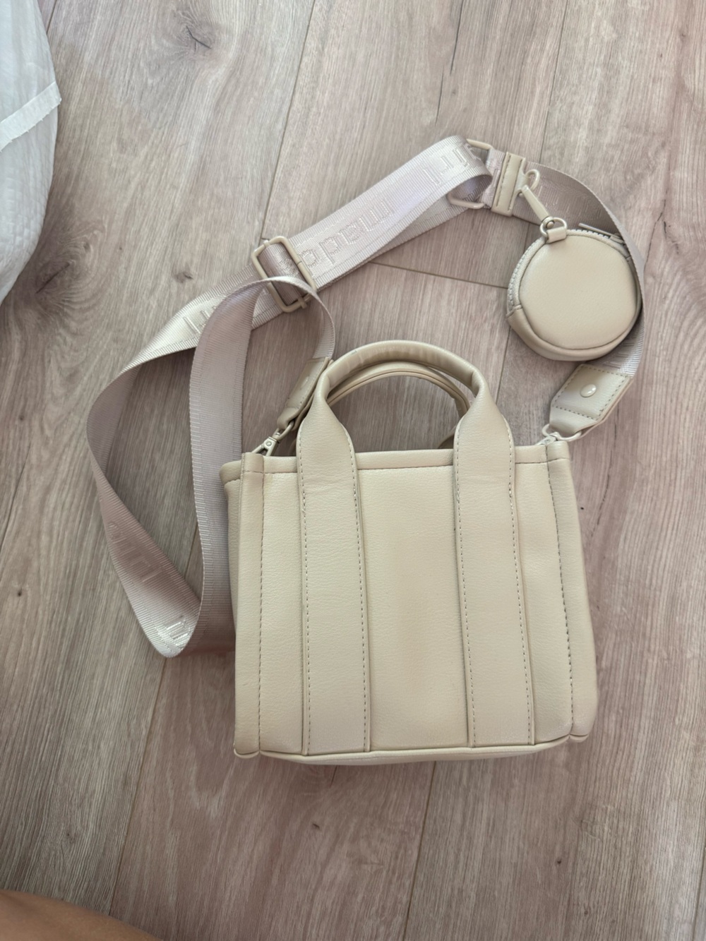 Steve Madden Tote crossbody